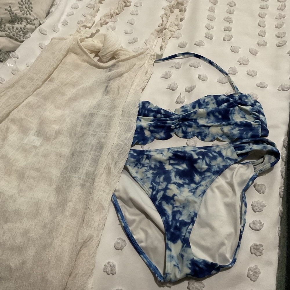 ❤️Blue and White Tie-Dye Bikini with Cover up